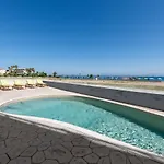 Apartment White & Blue Beachfront Luxury Ialysos (Rhodes)