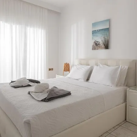 White&blue Beachfront Luxury 公寓