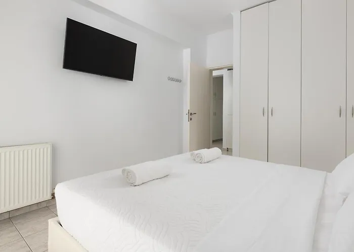 White & Blue Beachfront Luxury Villa *